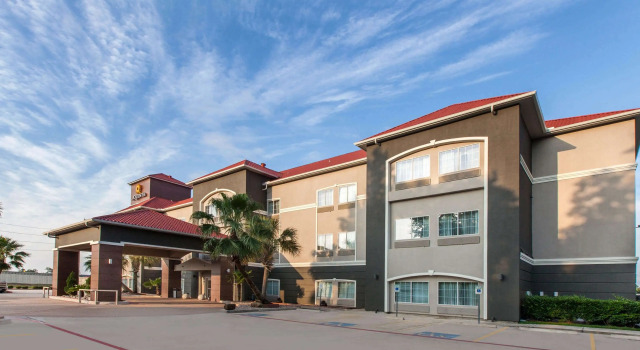 La Quinta Inn & Suites New Caney, Boek Hotel Hotels in New Caney met zwembad, Zwembad