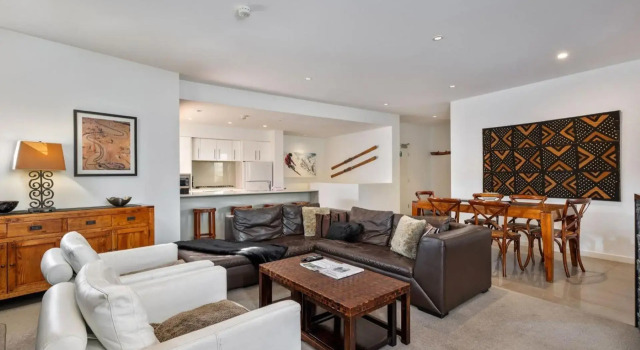 Elevation 3 bedroom with gas fire and spectacular views