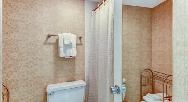 Вилла 2072 Beachwood Villa