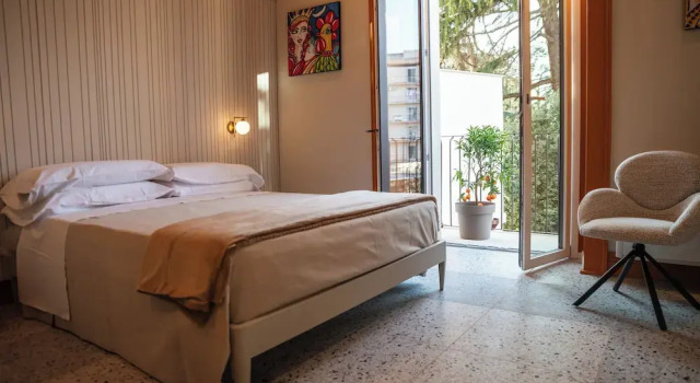 Des Bains Chambre & Suite, Book Bed and Breakfast Hotels in Sicily with a Pool, Swimming Pool