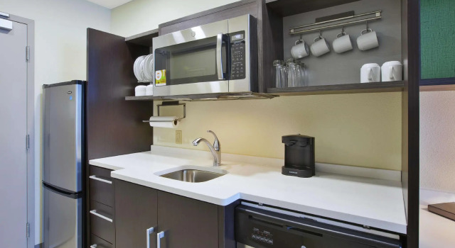 Четырёхместный люкс Home2 Suites By Hilton Holland