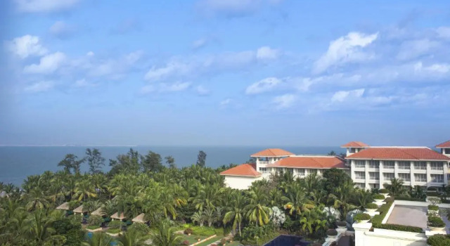 Номер Standard с видом на море Sheraton Haikou Hotel