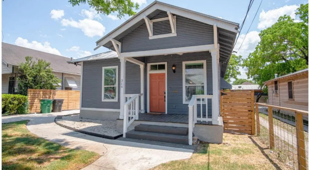 Коттедж с 2 комнатами Comfy and Incredible Fenced 2BR 2 BA Near Downtown