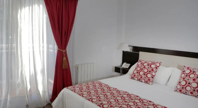 Семейный люкс с балконом Pampa Plaza Hotel