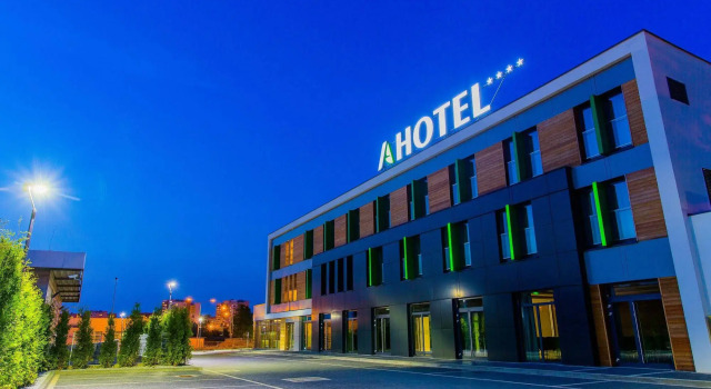 Hotel Astone Conference & Spa, Book Ferieresort Lubin 