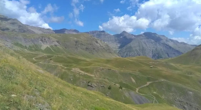 Апартаменты Appartement pied des pistes avec balcon & vue 6 personnes