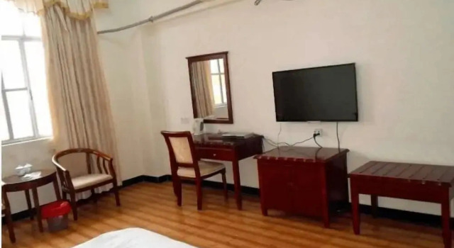 Longsheng Hotel, Prenota Hotel Zhaoqing Guangdong