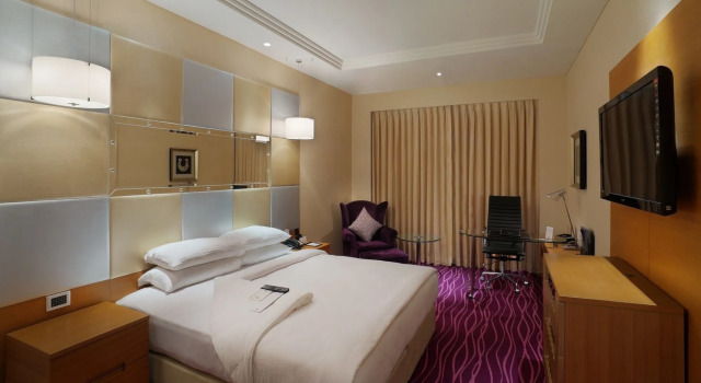 Le Meridien Surat