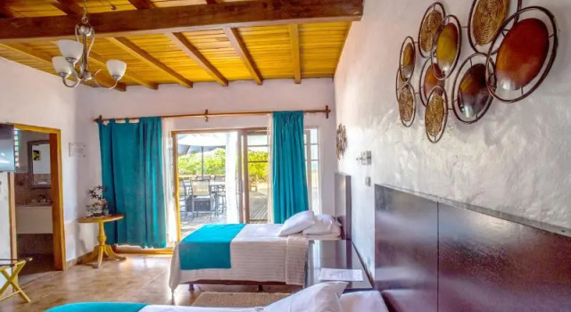 Номер Standard с балконом Hotel Isamar Galapagos Beachfront