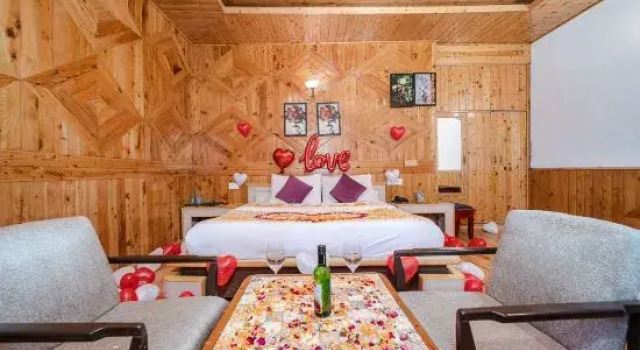 Люкс Hotel Monal