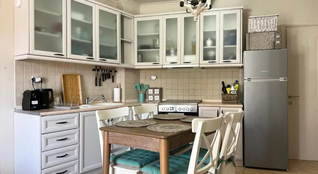 Апартаменты Lovely 2br apartment 30m from the beach