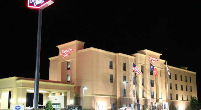 Hampton Inn Cotulla, Book Hotel Hoteller i Cotulla med parkering, Parkering