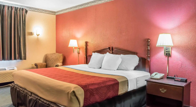 Двухместный номер Standard Econo Lodge Airport