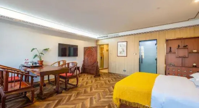 Люкс Starway Hotel Qingdao North Railway Station