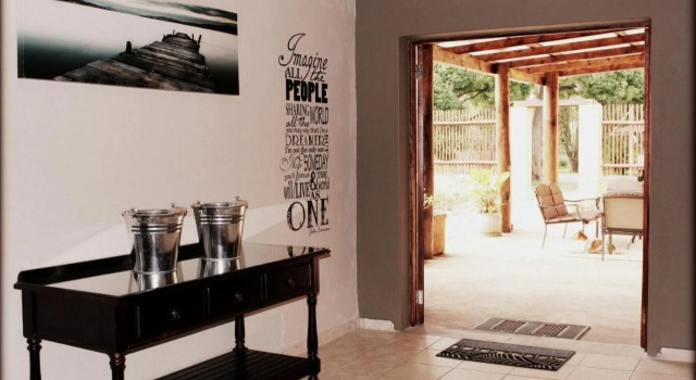 Aqua Terra Guest House, Забронировать Гостевой дом Машишинг Мпумаланга, рядом с Jocks Country Stalls