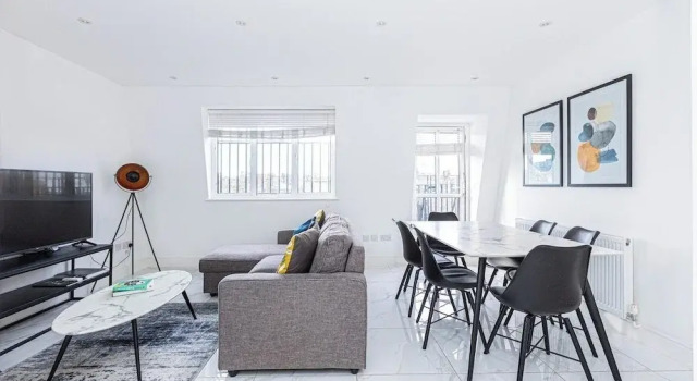 Апартаменты Stylish Three-bed Flat in Marylebone