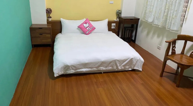 Номер Comfort 小城堡民宿Little Castle hotel 19窩窩近東大門夜市好停車