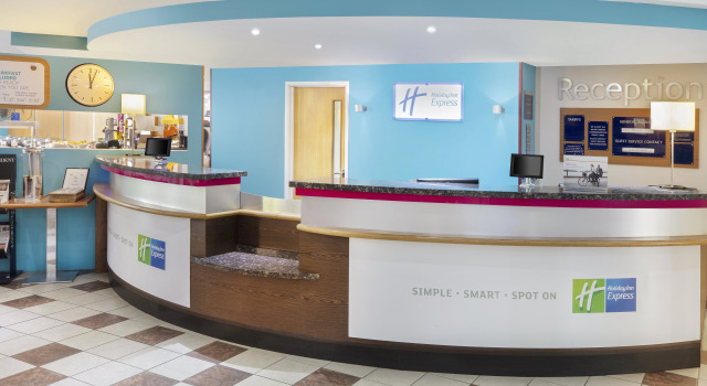 Holiday Inn Express Poole by IHG, Забронировать Отель Пул Дорсет