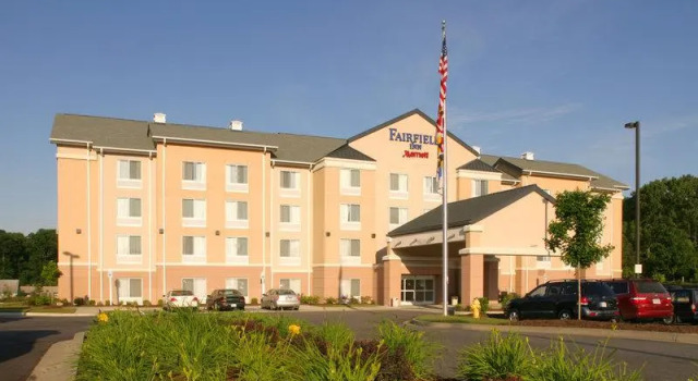 Люкс Fairfield Inn by Marriott Lexington Park Patuxent River Naval Air Station