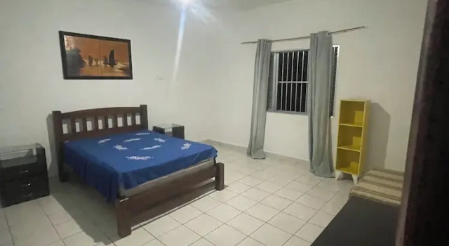 Hostel Casarão SV, Забронировать Хостел Сан-Висенти штат Сан-Паулу, рядом с Brisamar Shopping