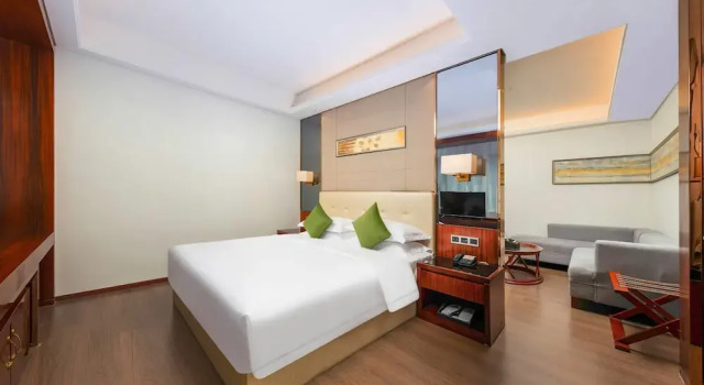 Люкс Wyndham Garden Foshan Nanhai