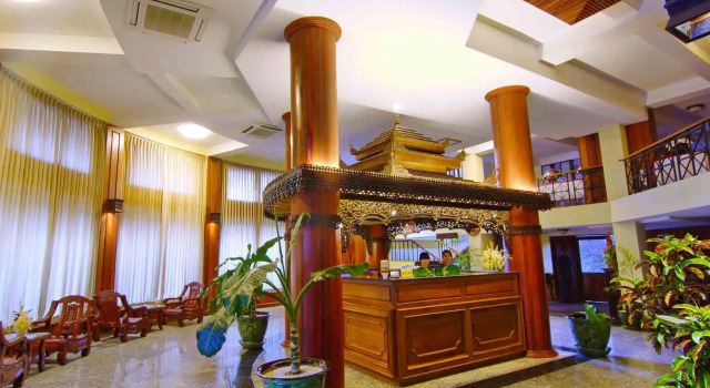 Standard Double room Shwe Ingyinn Hotel