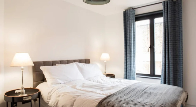 Stunning 2 Bedroom Flat in Farringdon, Забронировать Отель Ислингтон Лондон, рядом с WIlliam Wallace Memorial