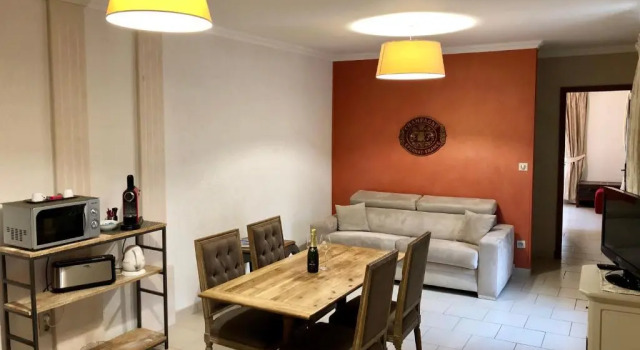 Апартаменты Champagne André Bergère & Suites