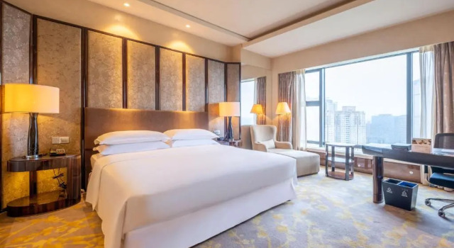 Двухместный клубный номер Standard Sheraton Zhongshan Hotel