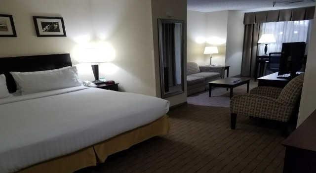 Двухместный люкс Holiday Inn Express Little Rock-Airport by IHG