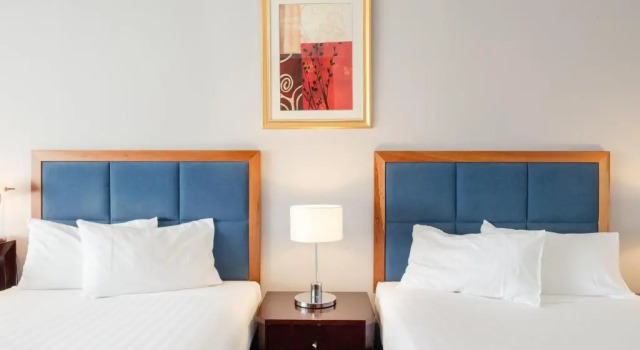 Standard Twin room Hyde Perth