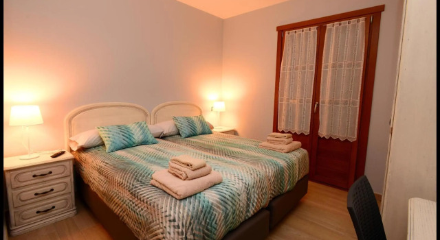 Iturraldea I y II, Réserver Hôtel Etxalar 