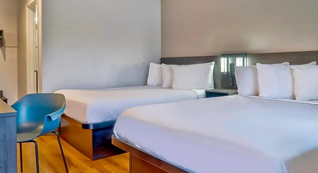 Номер Deluxe Motel 6-El Monte, CA - Los Angeles