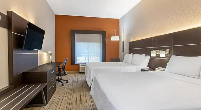 Люкс Holiday Inn Express and Suites Silver Springs - Ocala by IHG