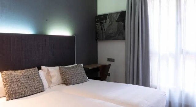 Четырёхместный номер Petit Palace Plaza España