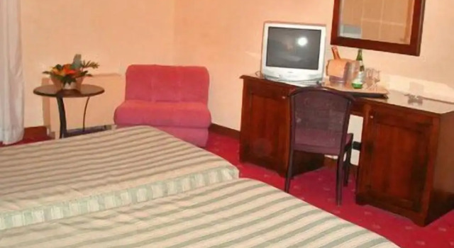 Трёхместный номер Standard Hotel Akrabello