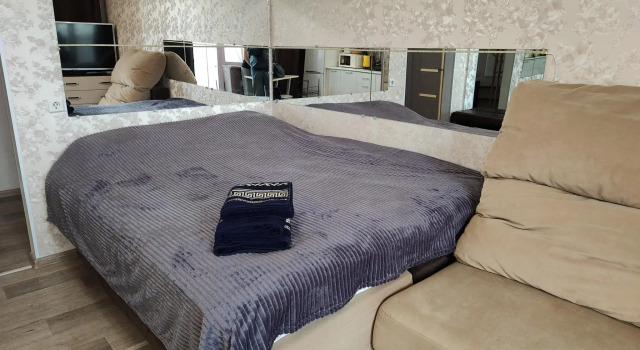 Miass Apartment on Bogdan Khmelnitsky Street, Book Apartment Cheap Hotels in Miass