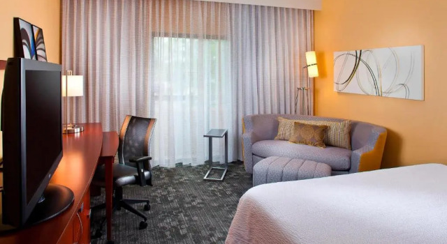 Номер Standard Courtyard by Marriott Huntsville University Drive