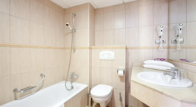 Двухместный номер Standard с балконом Hotel Chatur Costa Caleta