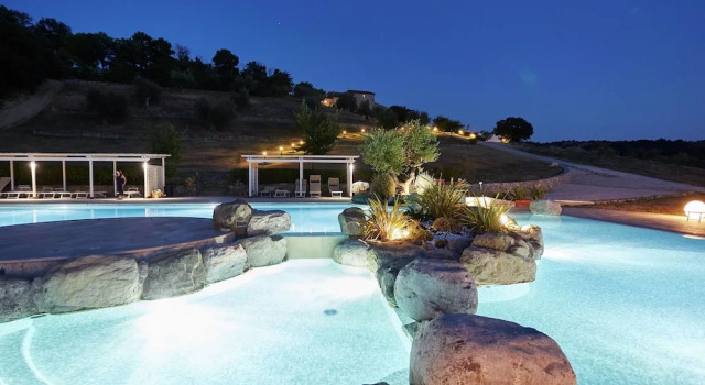 Lavish Holiday Home in Arcidosso With 2 Pools, Забронировать Отель Арчидоссо Валь д’Орча