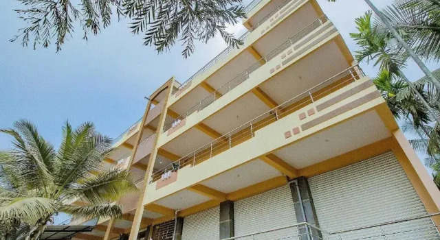 P N K Suites by OYO Rooms, Rezervovat Hotel Hotely v Bangalore s parkováním, Parkování