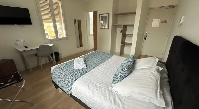 Двухместный номер Comfort Logis Hôtel du Fer à Cheval