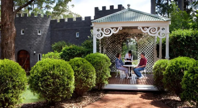 Апартаменты The Castle on Tamborine