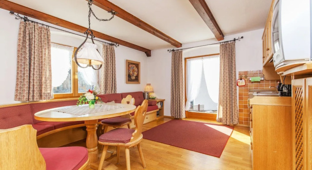 Haus Hubertus, Забронировать Апартаменты/квартира Отели в центре Райт-им-Винкль, в центре