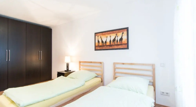 Apartment Morgenstern, Забронировать Апартаменты/квартира Нойс Северный Рейн-Вестфалия