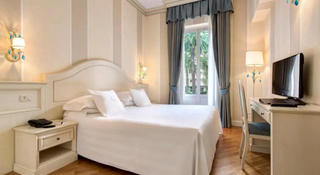 Hotel Cenobio Dei Dogi, Забронировать Отель Отели Камольи с бассейном, Бассейн