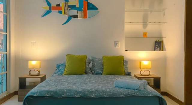 Quiet Apartment one Block From the Beach