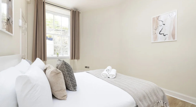 Апартаменты JOIVY Chic Flat Near Stockbridge Market W/ Patio