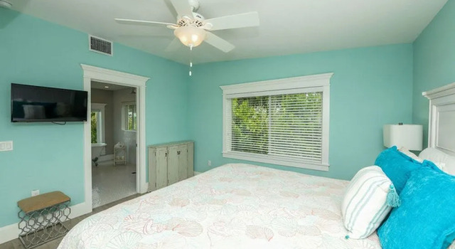 Beachfront Bungalow, Забронировать Отель Отели Sarasota Area 4 звезды, 4*
