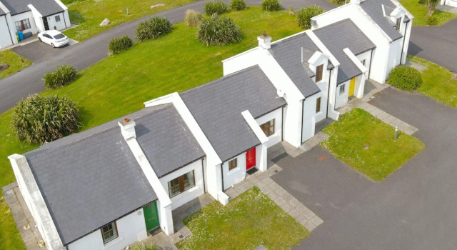 Achill Sound Holiday Village No 9 by Trident Holiday Homes, Book Apartment Achill Achill Island
